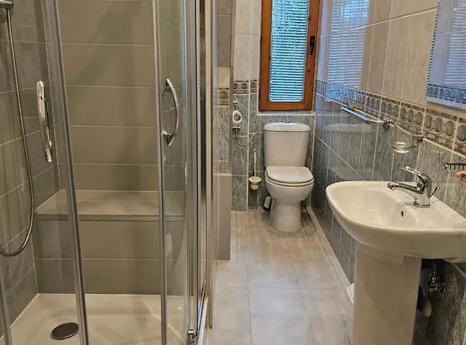 Osa Bogdanskiego 4 *